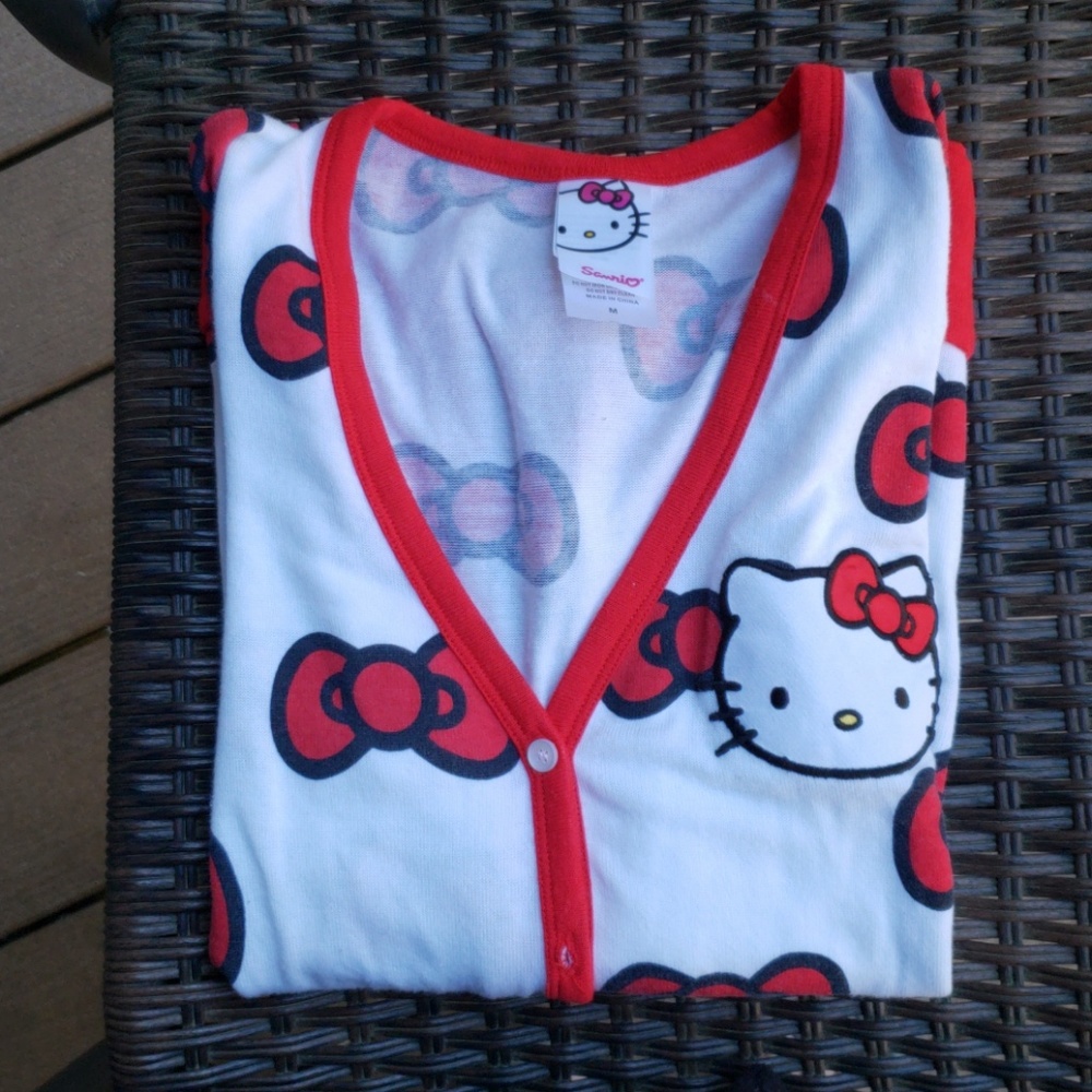 Hello kitty sweater